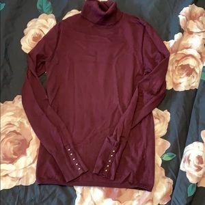 Maroon turtle neck